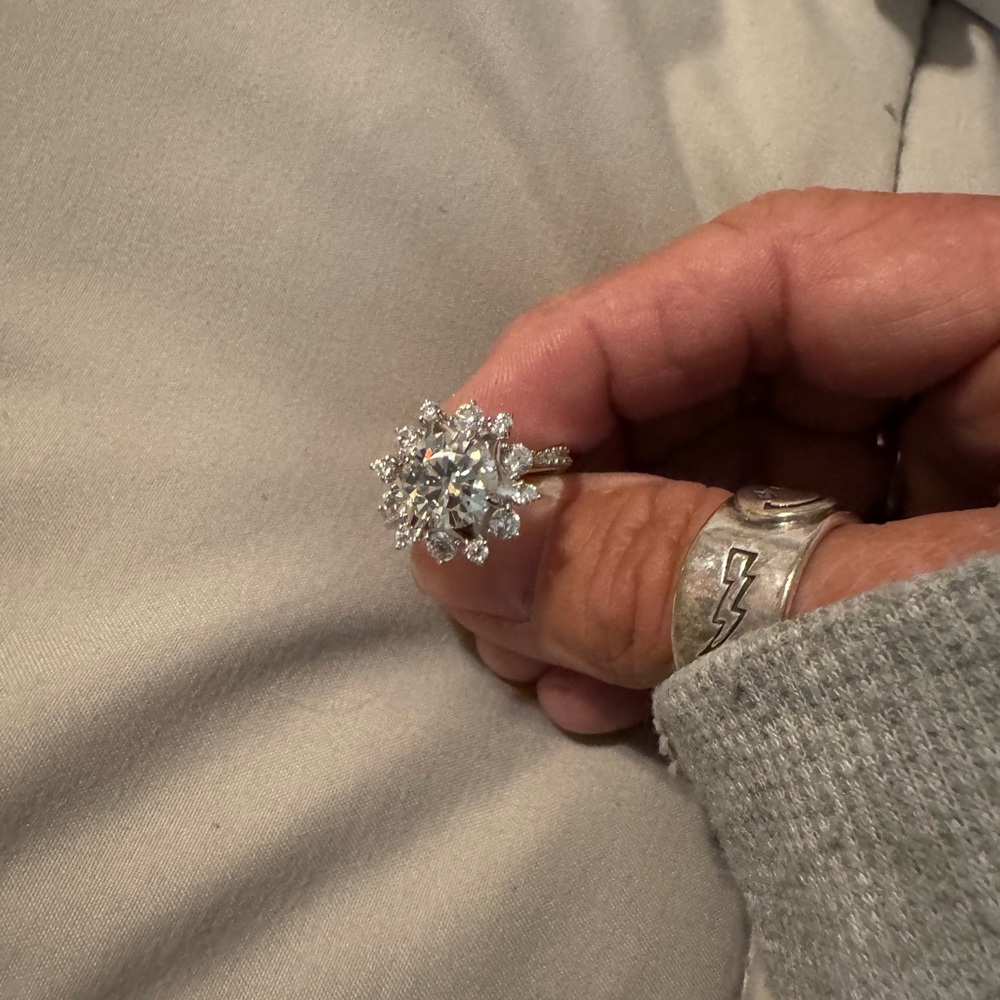 Womens moissanite diamond ring